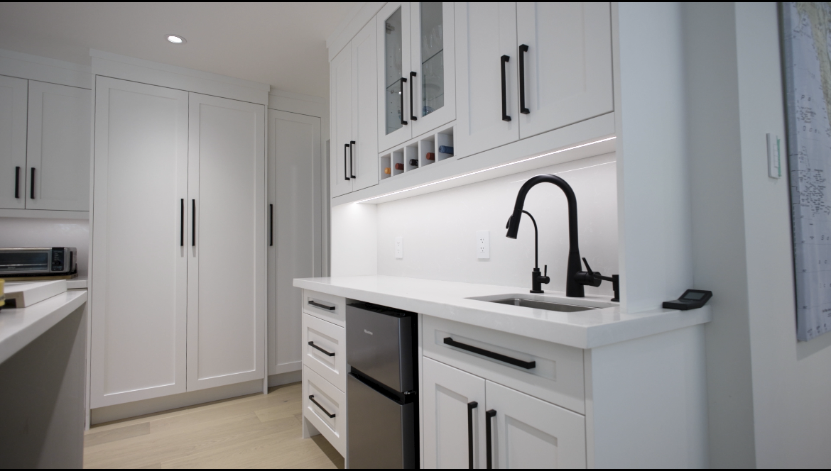 Custom Kitchen Cabinetry